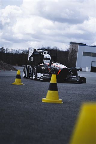 Sådan giver du baghjul på gokartbanen